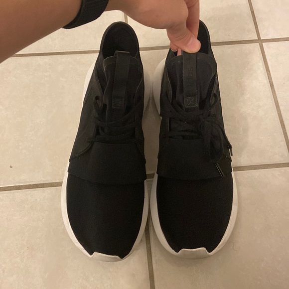 Adidas tubular defiant, size 9 - Picture 7 of 10